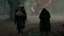 extant_GameOfThrones_2x01-TheNorthRemembers_1226