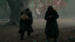 extant_GameOfThrones_2x01-TheNorthRemembers_1227