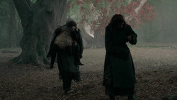 extant_GameOfThrones_2x01-TheNorthRemembers_1228