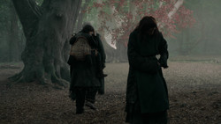 extant_GameOfThrones_2x01-TheNorthRemembers_1229