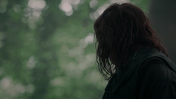 extant_GameOfThrones_2x01-TheNorthRemembers_1238