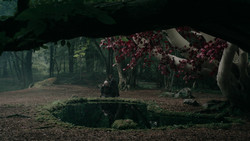 extant_GameOfThrones_2x01-TheNorthRemembers_1296