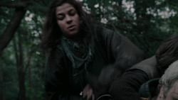 extant_GameOfThrones_2x01-TheNorthRemembers_1300