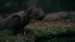extant_GameOfThrones_2x01-TheNorthRemembers_1333