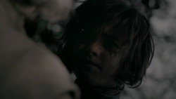 extant_GameOfThrones_2x01-TheNorthRemembers_1339