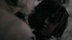extant_GameOfThrones_2x01-TheNorthRemembers_1341
