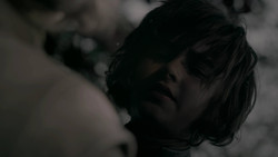 extant_GameOfThrones_2x01-TheNorthRemembers_1343