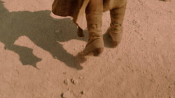 extant_GameOfThrones_2x01-TheNorthRemembers_1390
