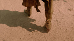extant_GameOfThrones_2x01-TheNorthRemembers_1391
