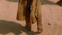 extant_GameOfThrones_2x01-TheNorthRemembers_1395