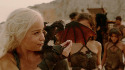 extant_GameOfThrones_2x01-TheNorthRemembers_1418