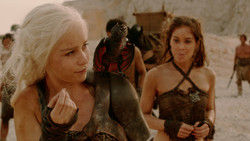 extant_GameOfThrones_2x01-TheNorthRemembers_1424