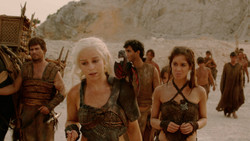 extant_GameOfThrones_2x01-TheNorthRemembers_1447