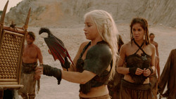 extant_GameOfThrones_2x01-TheNorthRemembers_1462