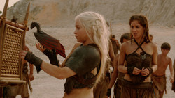 extant_GameOfThrones_2x01-TheNorthRemembers_1463