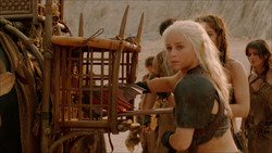 extant_GameOfThrones_2x01-TheNorthRemembers_1481