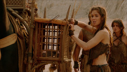 extant_GameOfThrones_2x01-TheNorthRemembers_1484