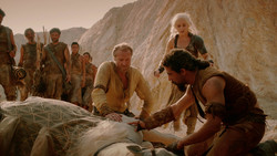 extant_GameOfThrones_2x01-TheNorthRemembers_1489
