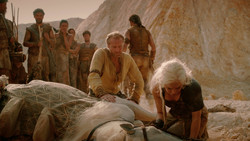 extant_GameOfThrones_2x01-TheNorthRemembers_1498