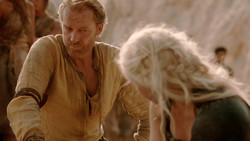 extant_GameOfThrones_2x01-TheNorthRemembers_1505