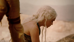 extant_GameOfThrones_2x01-TheNorthRemembers_1508