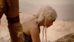 extant_GameOfThrones_2x01-TheNorthRemembers_1509