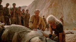 extant_GameOfThrones_2x01-TheNorthRemembers_1521