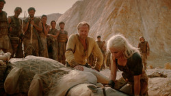 extant_GameOfThrones_2x01-TheNorthRemembers_1523