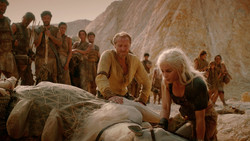 extant_GameOfThrones_2x01-TheNorthRemembers_1530
