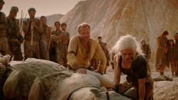 extant_GameOfThrones_2x01-TheNorthRemembers_1542