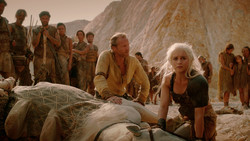 extant_GameOfThrones_2x01-TheNorthRemembers_1559