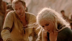 extant_GameOfThrones_2x01-TheNorthRemembers_1576