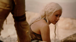 extant_GameOfThrones_2x01-TheNorthRemembers_1589