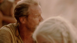 extant_GameOfThrones_2x01-TheNorthRemembers_1597