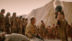 extant_GameOfThrones_2x01-TheNorthRemembers_1627