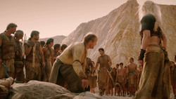 extant_GameOfThrones_2x01-TheNorthRemembers_1628