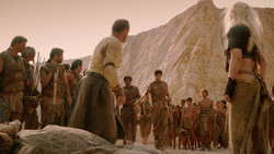 extant_GameOfThrones_2x01-TheNorthRemembers_1629
