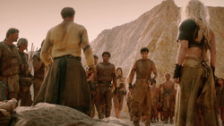 extant_GameOfThrones_2x01-TheNorthRemembers_1632