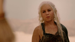 extant_GameOfThrones_2x01-TheNorthRemembers_1641