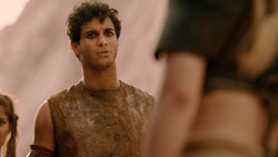 extant_GameOfThrones_2x01-TheNorthRemembers_1651