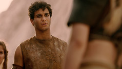extant_GameOfThrones_2x01-TheNorthRemembers_1652