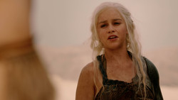extant_GameOfThrones_2x01-TheNorthRemembers_1657
