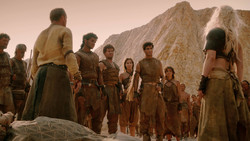 extant_GameOfThrones_2x01-TheNorthRemembers_1660