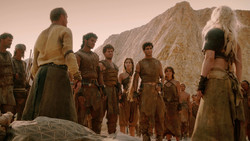 extant_GameOfThrones_2x01-TheNorthRemembers_1665