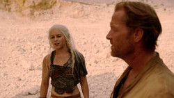 extant_GameOfThrones_2x01-TheNorthRemembers_1672