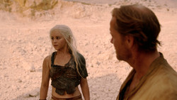 extant_GameOfThrones_2x01-TheNorthRemembers_1684