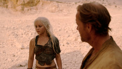 extant_GameOfThrones_2x01-TheNorthRemembers_1687