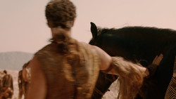 extant_GameOfThrones_2x01-TheNorthRemembers_1693