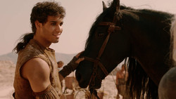 extant_GameOfThrones_2x01-TheNorthRemembers_1700