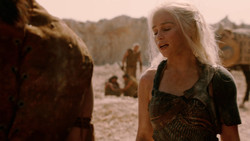 extant_GameOfThrones_2x01-TheNorthRemembers_1702